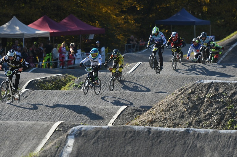 Tips for Picking the Right BMX Bike a BMX Bike Race Underway