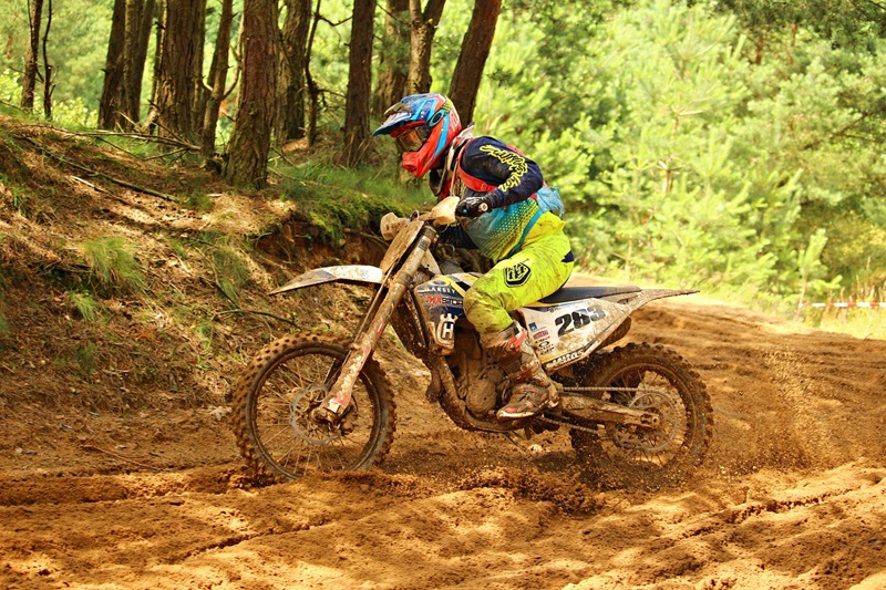 Best Dirt Biking Lessons for Kids in San Francisco a Person Racing a Dirt Bike on a Dirt Track